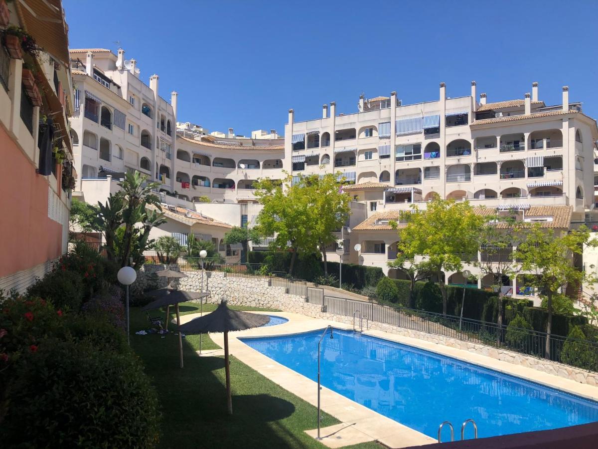 דירות בנאלמדנה Piso En Zona Tranquila De - Torrequebrada Golf מראה חיצוני תמונה